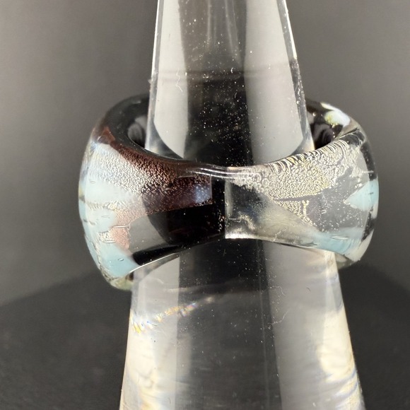 Vintage Art Glass Ring Blue White Black Size 6 - Picture 5 of 11